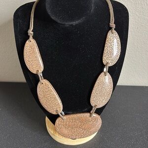Taupe Brown Shimmer Crackle Acrylic Statement Necklace Collar Mocha Mousse​
